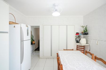 Casa à venda com 340m², 3 quartos e 2 vagasCozinha