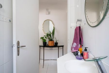 Casa à venda com 340m², 3 quartos e 2 vagasLavabo