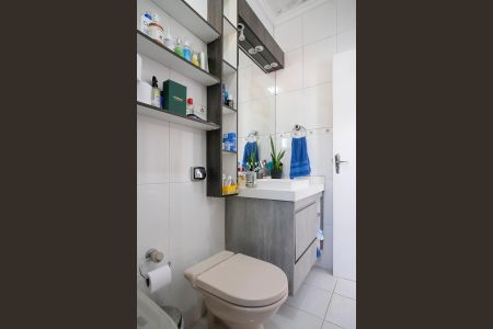 Casa à venda com 340m², 3 quartos e 2 vagasBanheiro da suíte