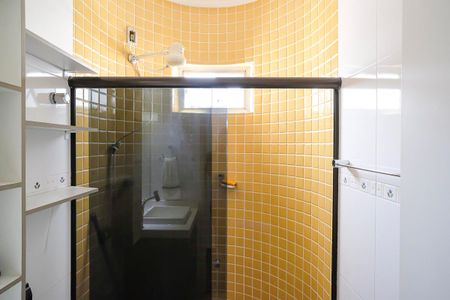 Casa à venda com 340m², 3 quartos e 2 vagasBanheiro