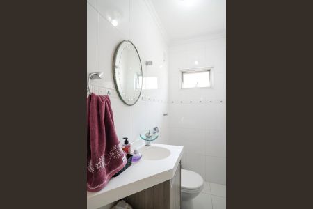 Casa à venda com 340m², 3 quartos e 2 vagasLavabo