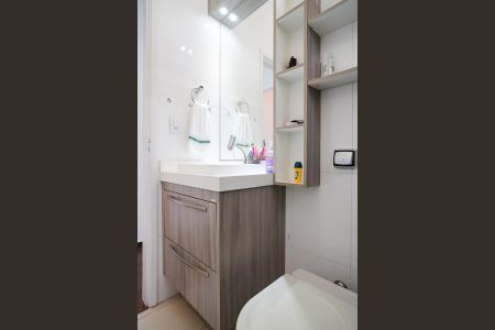 Casa à venda com 340m², 3 quartos e 2 vagasBanheiro