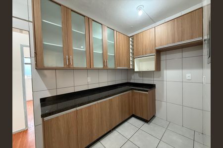 Apartamento à venda com 3 quartos, 70m² em Carlos Prates, Belo Horizonte