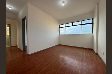 Apartamento à venda com 3 quartos, 70m² em Carlos Prates, Belo Horizonte