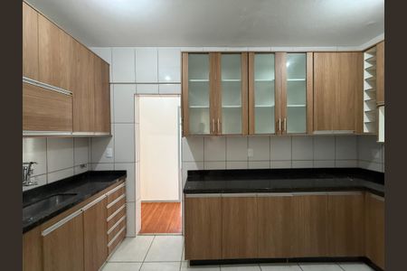 Apartamento à venda com 3 quartos, 70m² em Carlos Prates, Belo Horizonte