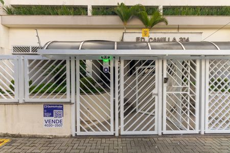 Apartamento à venda com 62m², 3 quartos e 1 vagaFachada + Placa