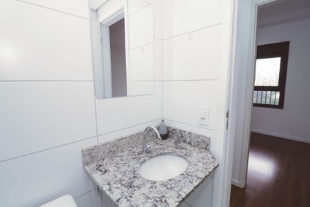 Apartamento para alugar com 72m², 3 quartos e 2 vagas Apartamento para alugar com 72m², 3 quartos e 2 vagasBanheiro social