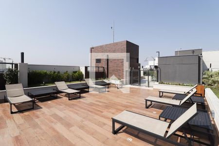 Apartamento à venda com 72m², 3 quartos e 2 vagas Apartamento à venda com 72m², 3 quartos e 2 vagasÁrea comum - Piscina