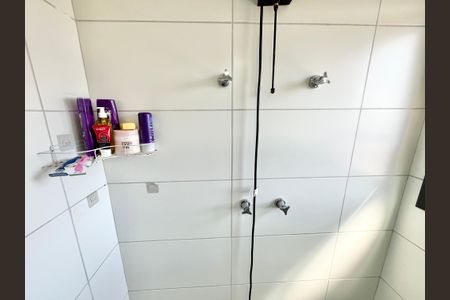 Apartamento à venda com 72m², 3 quartos e 2 vagas Apartamento à venda com 72m², 3 quartos e 2 vagasBanheiro da Suíte