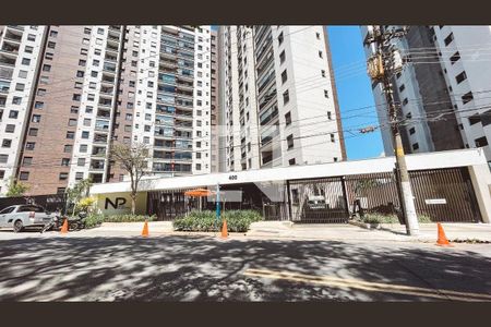 Apartamento à venda com 72m², 3 quartos e 2 vagas Apartamento à venda com 72m², 3 quartos e 2 vagasFachada
