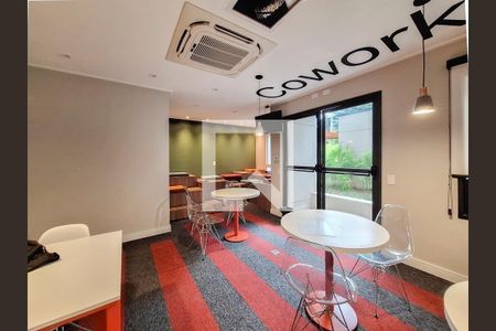 Apartamento à venda com 72m², 3 quartos e 2 vagas Apartamento à venda com 72m², 3 quartos e 2 vagasSala de Jogos