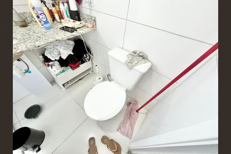Apartamento à venda com 72m², 3 quartos e 2 vagas Apartamento à venda com 72m², 3 quartos e 2 vagasBanheiro da Suíte