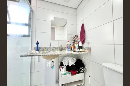 Apartamento à venda com 72m², 3 quartos e 2 vagas Apartamento à venda com 72m², 3 quartos e 2 vagasBanheiro da Suíte