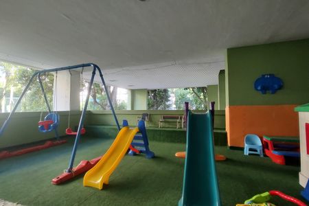 Apartamento para alugar com 93m², 3 quartos e 1 vaga Apartamento para alugar com 93m², 3 quartos e 1 vagaÁrea comum - Playground