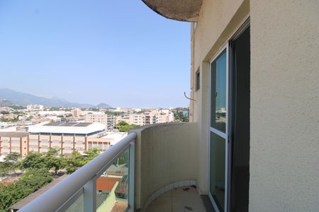 Apartamento à venda com 55m², 2 quartos e 1 vagaQuarto 2 - Varanda