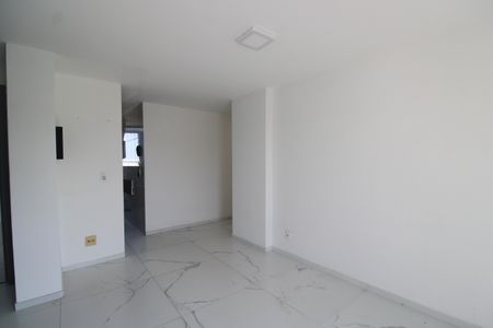 Sala de apartamento à venda com 2 quartos, 55m² em Taquara, Rio de Janeiro