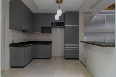 Casa de condomínio para alugar com 78m², 2 quartos e 1 vagaCozinha - Armários