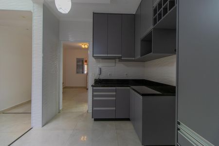Casa de condomínio para alugar com 78m², 2 quartos e 1 vagaCozinha - Armários
