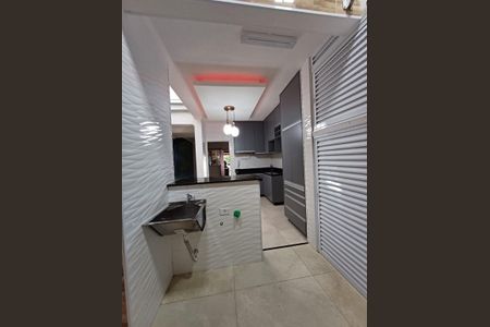 Casa de condomínio para alugar com 78m², 2 quartos e 1 vagaÁrea de serviço