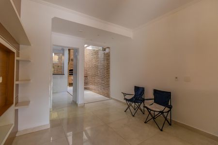 Sala de casa de condomínio para alugar com 2 quartos, 78m² em Jardim Petropolis, Cotia