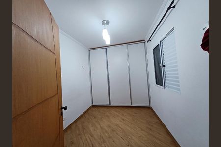 Quarto de casa de condomínio para alugar com 2 quartos, 78m² em Jardim Petropolis, Cotia