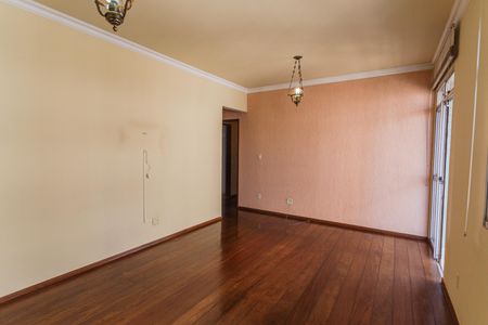 Apartamento para alugar com 85m², 3 quartos e 1 vaga Apartamento para alugar com 85m², 3 quartos e 1 vagaSala