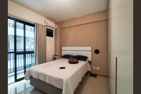 Apartamento à venda com 75m², 2 quartos e 1 vagaSuíte