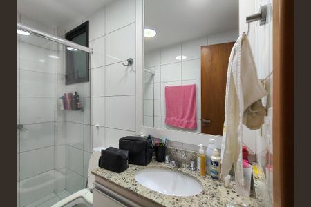 Apartamento à venda com 75m², 2 quartos e 1 vagaBanheiro da Suíte