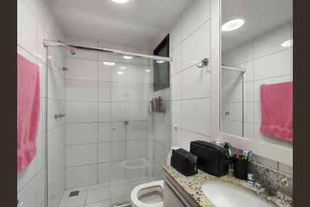 Apartamento à venda com 75m², 2 quartos e 1 vagaBanheiro da Suíte
