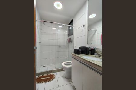 Apartamento à venda com 75m², 2 quartos e 1 vagaBanheiro da Suíte