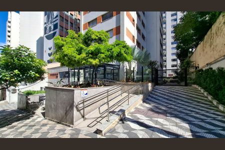 Apartamento à venda com 44m², 1 quarto e 1 vaga Apartamento à venda com 44m², 1 quarto e 1 vagaFachada do Prédio