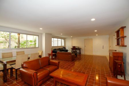 Apartamento à venda com 44m², 1 quarto e 1 vaga Apartamento à venda com 44m², 1 quarto e 1 vagaÁrea Comum - Salão de Festas