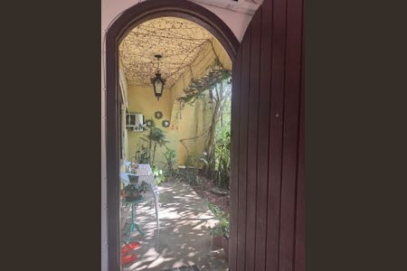 Casa à venda com 212m², 3 quartos e 4 vagasFoto 05