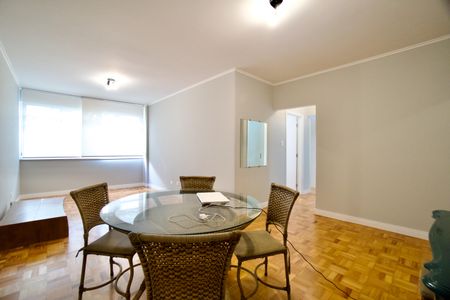 Apartamento à venda com 81m², 3 quartos e sem vaga Apartamento à venda com 81m², 3 quartos e sem vagaSala