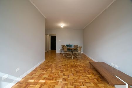 Apartamento à venda com 81m², 3 quartos e sem vaga Apartamento à venda com 81m², 3 quartos e sem vagaSala