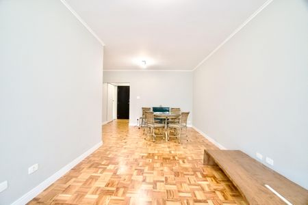 Apartamento à venda com 81m², 3 quartos e sem vaga Apartamento à venda com 81m², 3 quartos e sem vagaSala