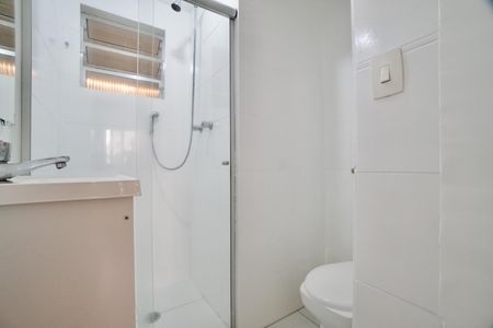 Apartamento à venda com 81m², 3 quartos e sem vaga Apartamento à venda com 81m², 3 quartos e sem vagaBanheiro 2