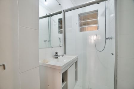 Apartamento à venda com 81m², 3 quartos e sem vaga Apartamento à venda com 81m², 3 quartos e sem vagaBanheiro 2