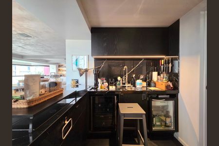 Apartamento à venda com 202m², 2 quartos e 3 vagasBar