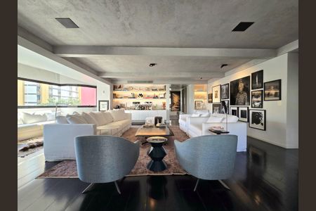 Apartamento à venda com 202m², 2 quartos e 3 vagasSala