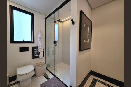 Apartamento à venda com 202m², 2 quartos e 3 vagasBanheiro da Suíte 1