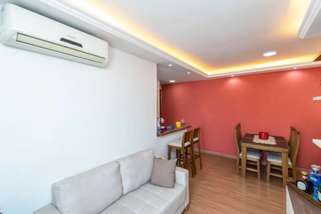 Apartamento para alugar com 55m², 2 quartos e 1 vagaSala