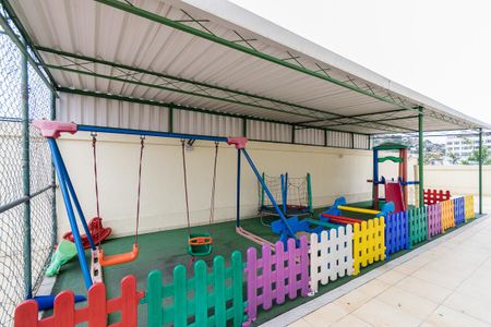 Apartamento para alugar com 55m², 2 quartos e 1 vagaÁrea comum - Playground