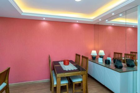 Apartamento para alugar com 55m², 2 quartos e 1 vagaSala