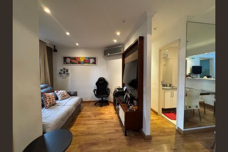 Apartamento à venda com 75m², 1 quarto e 2 vagas Apartamento à venda com 75m², 1 quarto e 2 vagasSala