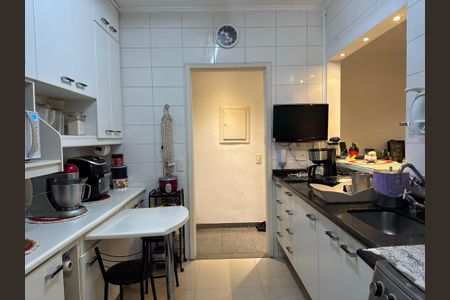 Apartamento à venda com 75m², 1 quarto e 2 vagas Apartamento à venda com 75m², 1 quarto e 2 vagasCozinha