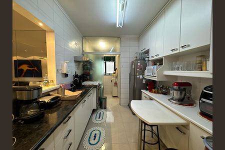 Apartamento à venda com 75m², 1 quarto e 2 vagas Apartamento à venda com 75m², 1 quarto e 2 vagasCozinha