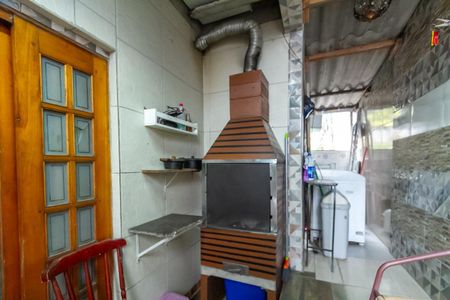 Casa à venda com 169m², 3 quartos e 2 vagas Casa à venda com 169m², 3 quartos e 2 vagasChurrasqueira