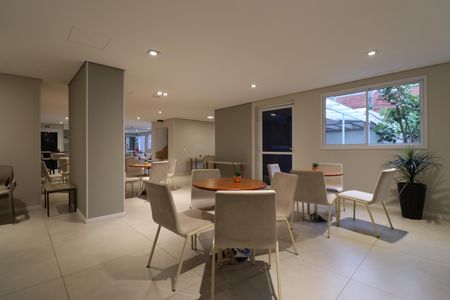 Apartamento à venda com 42m², 2 quartos e sem vagaÁrea comum - Salão de festas
