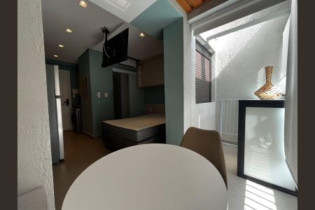 Sala de jantar de apartamento à venda com 1 quarto, 21m² em Jardim das Bandeiras, São Paulo